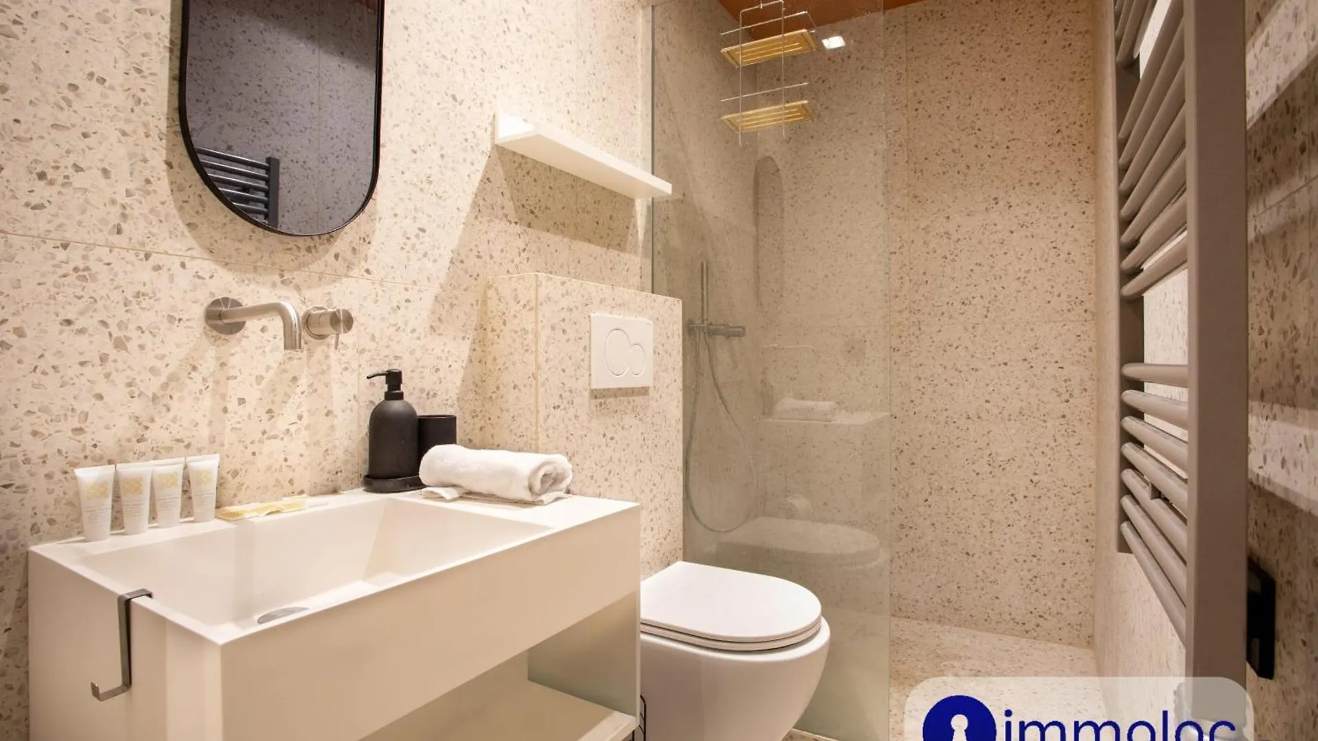 Air-Conditioned Apartment In Old Nizza